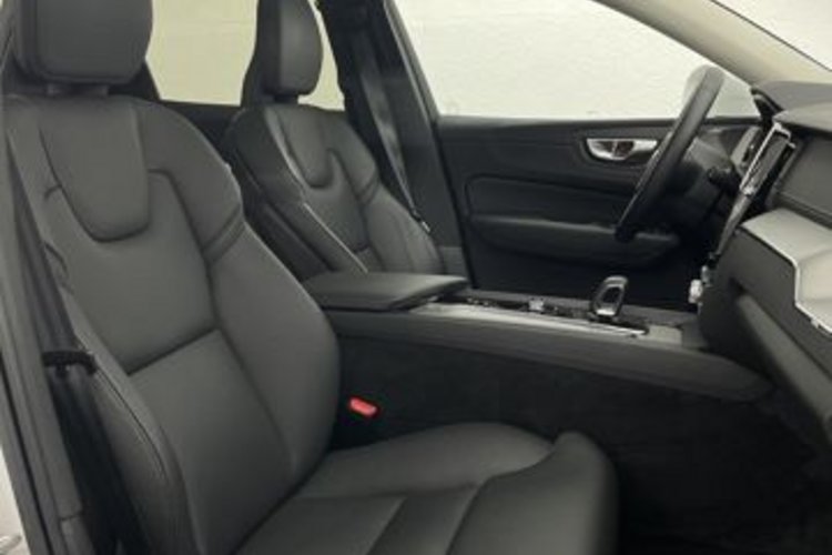 Volvo XC60 XC60 T8 ULTIMATE BRIGHT RECH AWD PANO+AHK+STANDH
