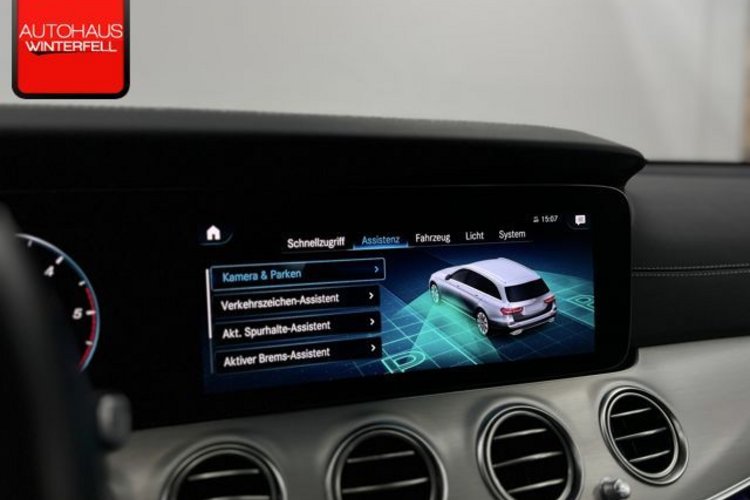 Mercedes-Benz E 300 E 300 d 4M T EXCLUSIVE KAMERA+LED+NAVI+CARPLAY+