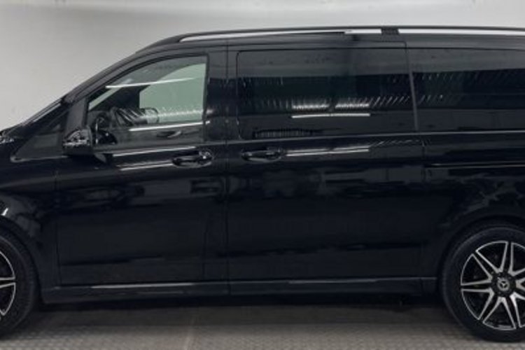 Mercedes-Benz V 300 V 300 d lang 9G AMG NIGHT 7SITZ+PANO+DIGISPIEGEL