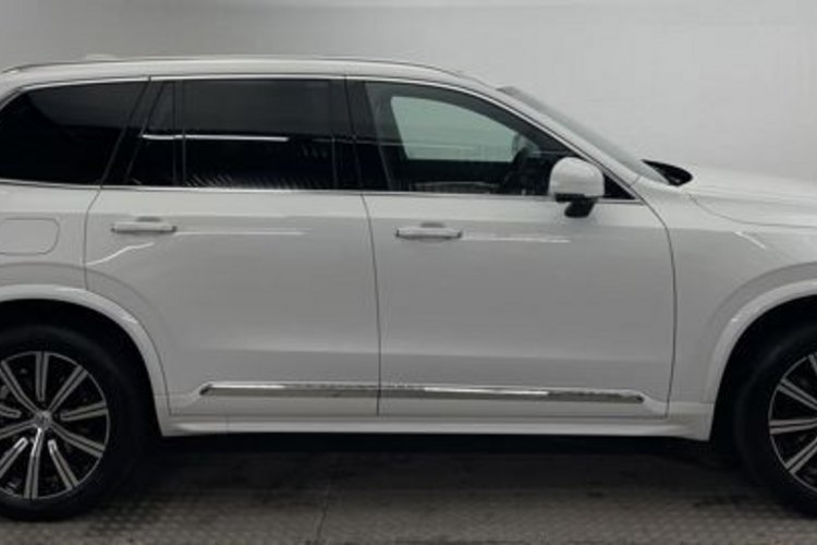 Volvo XC90 XC90 T8 INSCRIPTION RECH AWD 7SITZ+PANO+AHK+MEMO