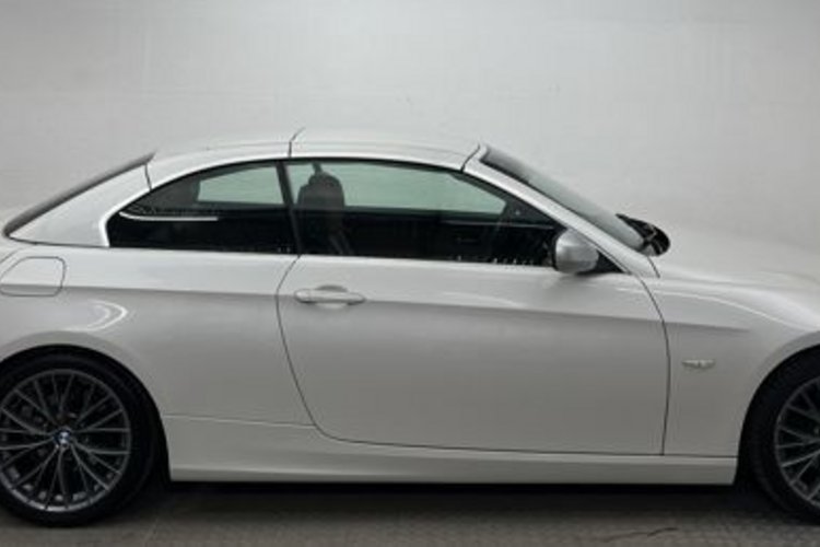 BMW 320 320 i Cabrio Edition Exclusive MEMO+KEYLESS+PDC+