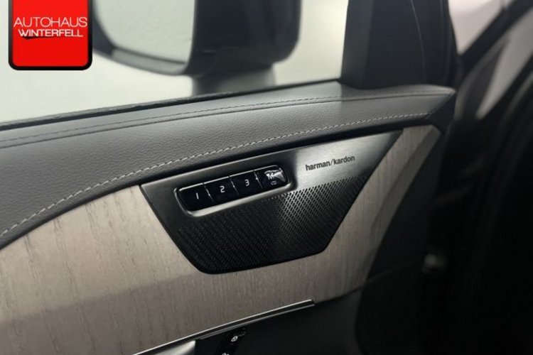 Volvo XC90 XC90 T8 PLUS DARK RECH AWD 7SITZ+PANO+AHK+STANDH