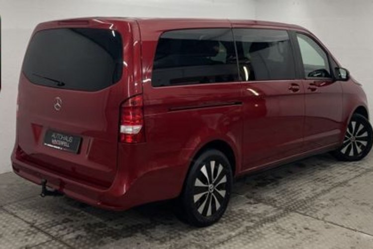 Mercedes-Benz V 220 V 220 d LANG 4M DESIGN 7SITZ+AHK+LUGANO+KAMERA+