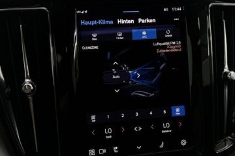 Volvo XC60 XC60 B4 D PANO+MEMORY+H&amp;K+4ZONEN+KAMERA+VOLL-LED