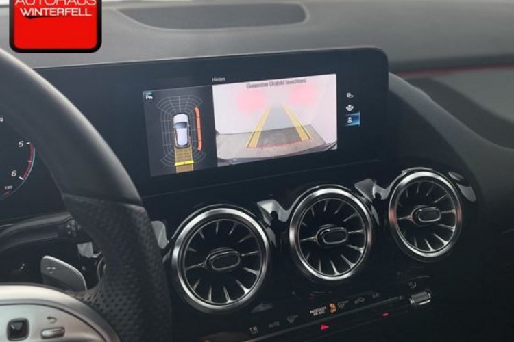Mercedes-Benz GLA 220 GLA 220 d AMG NIGHT CARBON 20Z+KAMERA+KEYLESS+