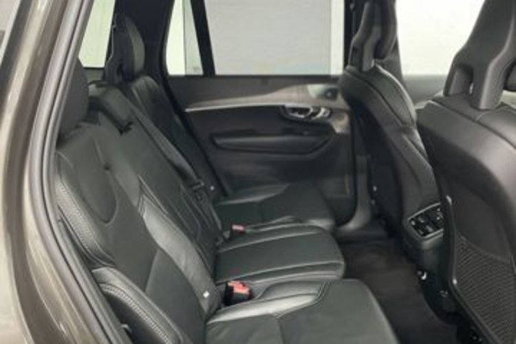 Volvo XC90 XC90 B5 D INSCRIPTION AWD 7SITZ+PANO+B&amp;W+MASSAGE