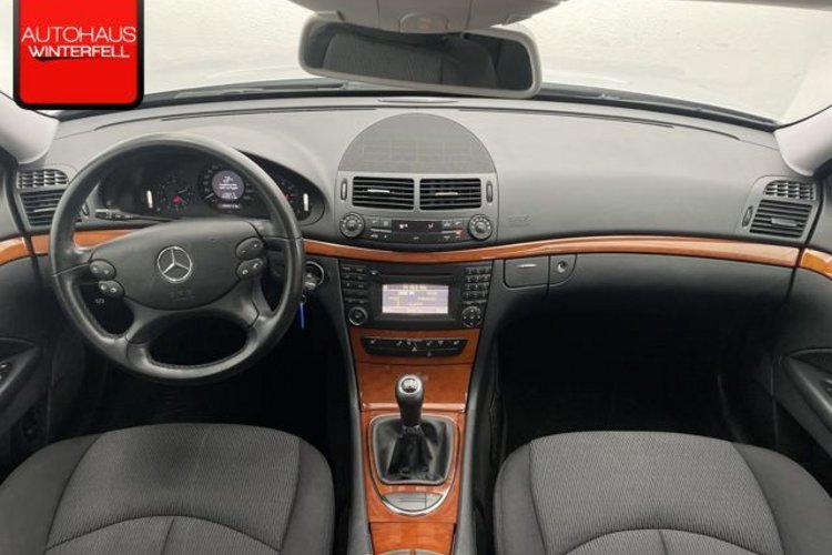 Mercedes-Benz E 200 E 200 Kompressor PDC+2-ZONEN+SITZHEIZ+TEMPOMAT+