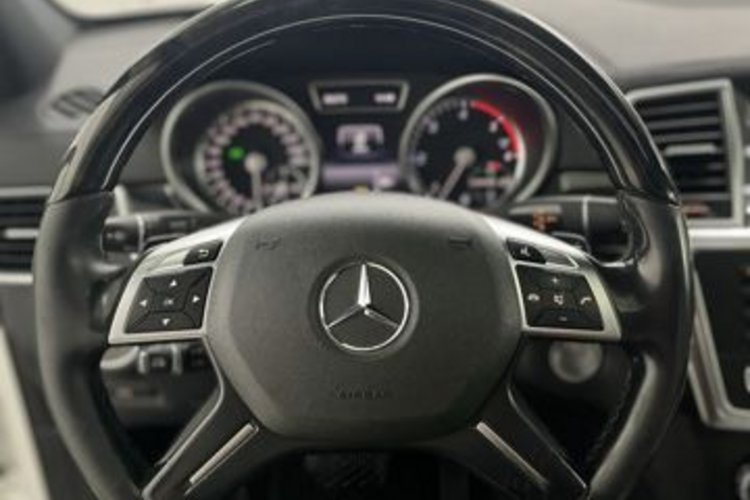 Mercedes-Benz GL 350 GL 350 4M AMG SPORT 7SITZ+GSD+AHK+NACHT+STANDHZG