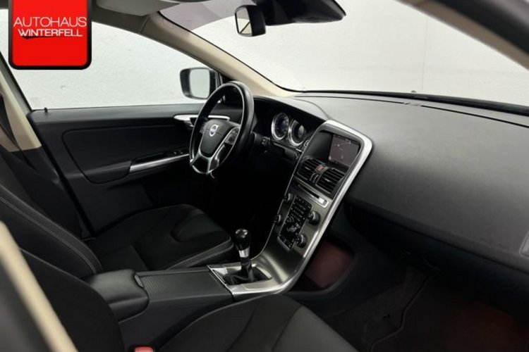 Volvo XC60 XC60 D4 AWD BI-XENON+MEMO+RTI-NAVI+TEMPOMAT+