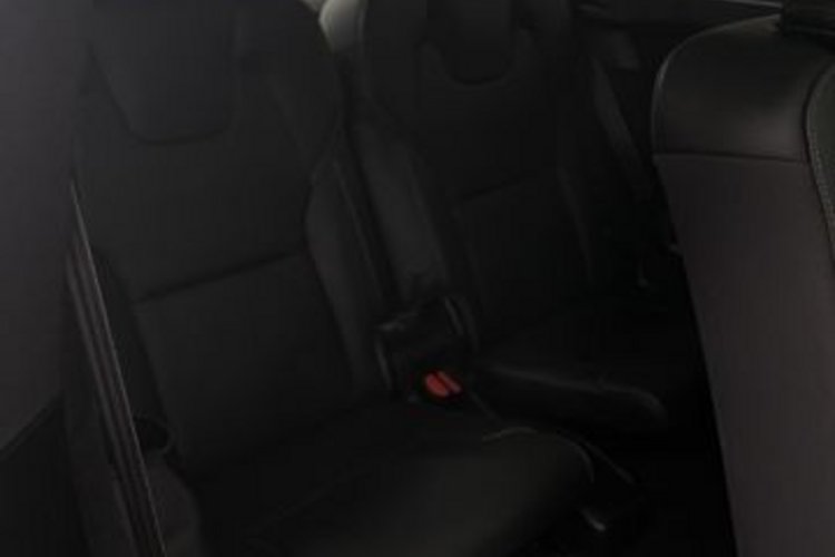 Volvo XC90 XC90 T8 PLUS DARK RECH AWD 7SITZ+PANO+AHK+STANDH