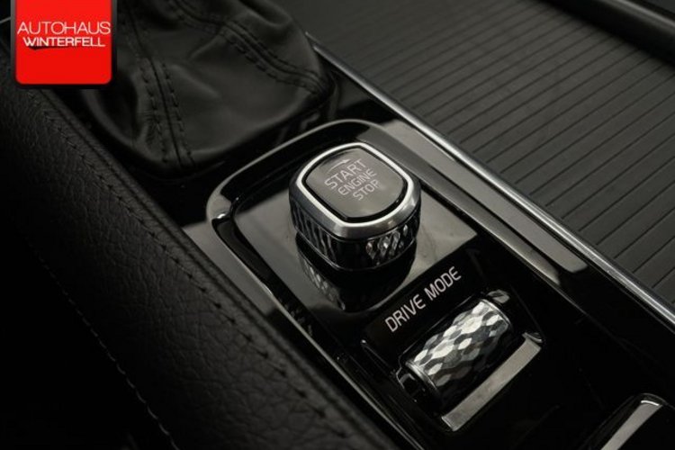 Volvo V90 V90 D4 PRO PANO+AHK+360+HUD+H&amp;K+STANDHEIZUNG+LED