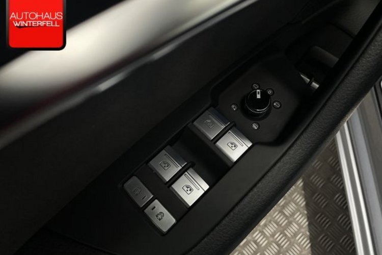 Audi A6 A6 Avant 55 TFSI e qu S line PANO+AHK+TV+NACHT+