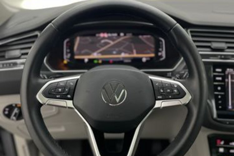 Volkswagen Tiguan Tiguan 2.0 4M Elegance PANO+IQ-LIGHT+AHK+MEMORY+