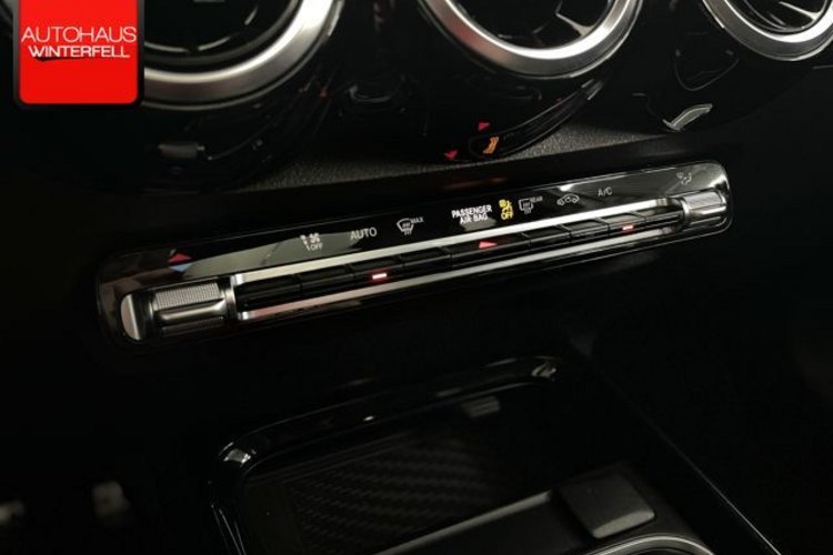 Mercedes-Benz GLB 200 GLB 200 d AMG LINE 7SITZ+PANO+DIGITAL+KAMERA+LED