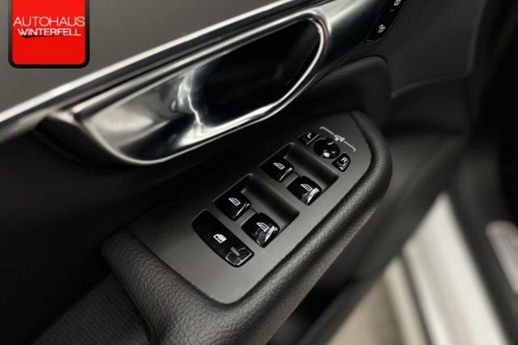 Volvo XC90 XC90 B5 D AWD 7SITZER+AHK+MEMORY+360+KEYLESS+