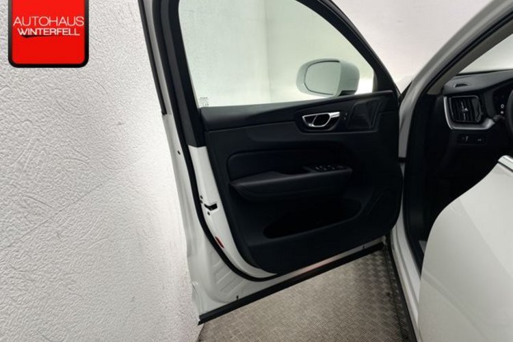 Volvo XC60 XC60 B4 D AWD PRO PANO+AHK+H&amp;K+VOLL-LED+KAMERA+