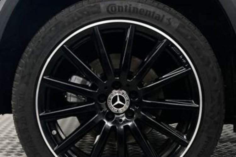 Mercedes-Benz GLA 250 GLA 250 e AMG NIGHT EXKLUSIV PANO+360+KEYLESS+