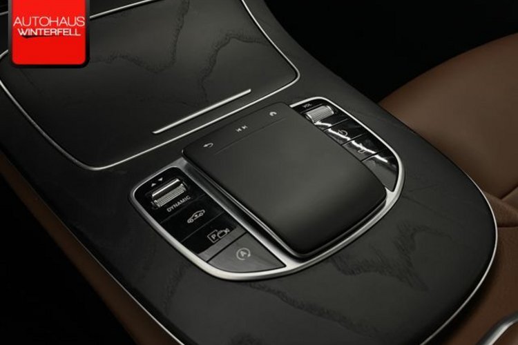 Mercedes-Benz E 400 E 400 d T 4M AMG NIGHT PANO+ABC+KEYLESS+MEMO+HUD