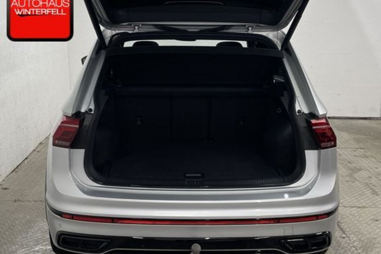 Volkswagen Tiguan Tiguan 2.0 TDI 4M R-LINE BLACK PANO+AHK+STANDH+