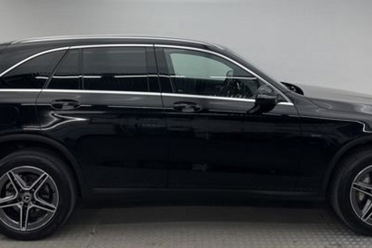 Mercedes-Benz GLC 300 GLC 300 e 4M AMG LINE KAMERA+19Z+CARPLAY+LED+