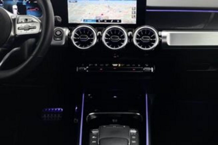 Mercedes-Benz GLB 220 GLB 220 d 4M AMG NIGHT CARBON STANDHZG+KEYLESS+