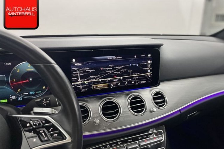 Mercedes-Benz E 220 E 220 d Avantgarde NIGHT ESD+KAMERA+AMBIENTE+LED