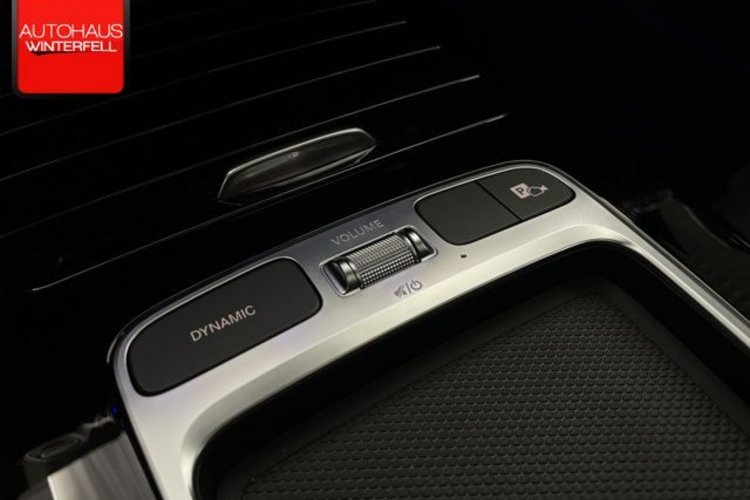 Mercedes-Benz A 200 A 200 d Limousine AMG NIGHT PANO+MEMO+KEYLESS+