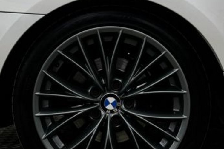 BMW 320 320 i Cabrio Edition Exclusive MEMO+KEYLESS+PDC+