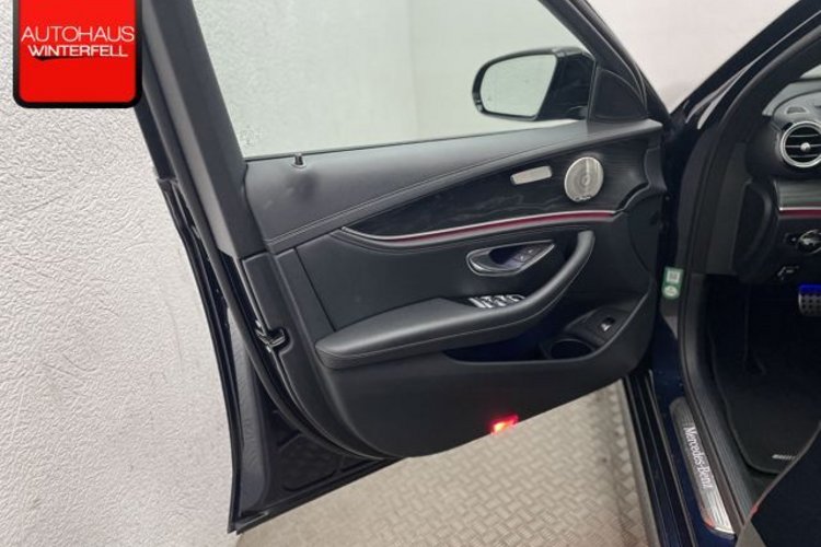 Mercedes-Benz E 300 E 300 de T 4M AMG NIGHT PANO+AHK+HUD+DISTRONIC+