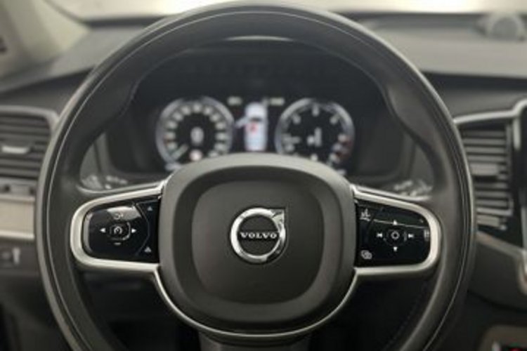 Volvo XC90 XC90 B5 D INSCRIPTION AWD 7SITZ+PANO+LUFT+AHK+
