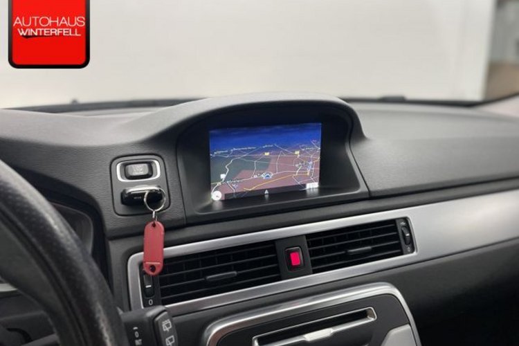 Volvo V70 V70 D4 LINJE SVART BI-XENON+PDC+NAVI+TEMPOMAT+
