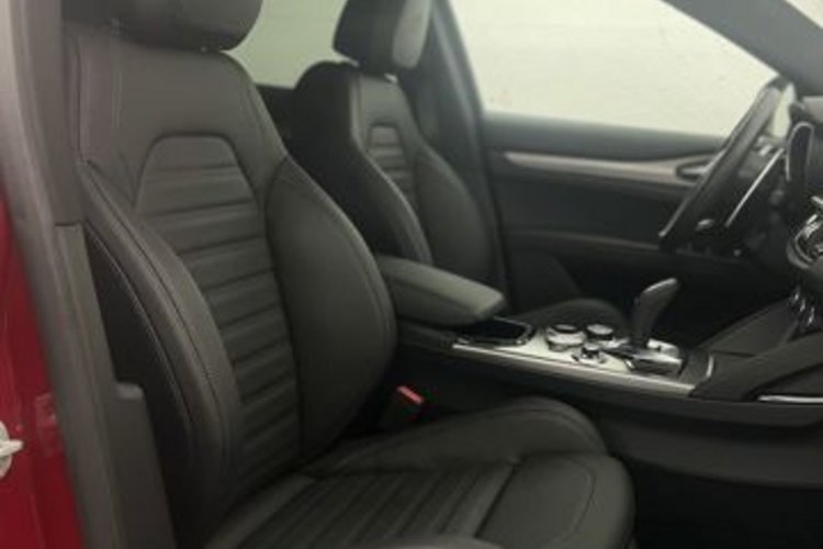 Alfa Romeo Stelvio Stelvio 2.0 Turbo Veloce Q4 ROSSO+SPECIALE+AHK+