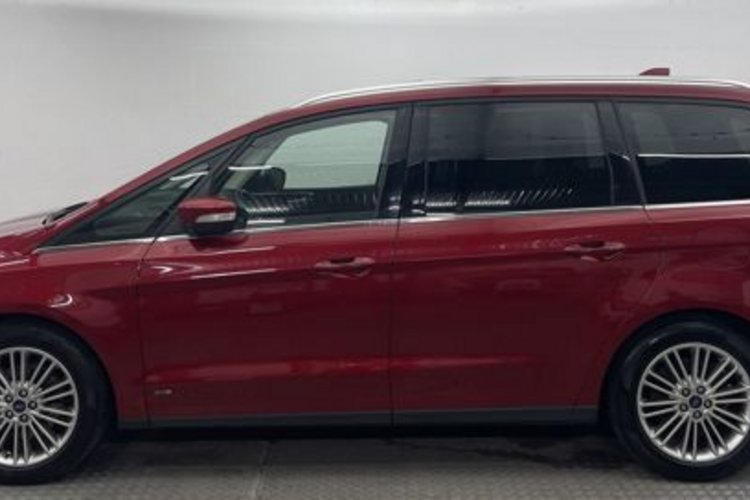 Ford Galaxy Galaxy 2.0 EcoBlue VIGNALE AWD 7SITZ+PANO+AHK+