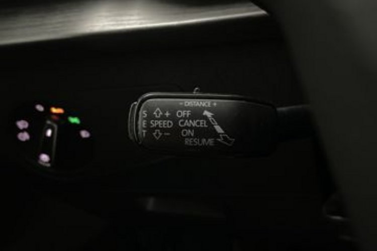 Seat Tarraco Tarraco 2.0 TDI 4Drive Xcellence 7SITZ+PANO+AHK+