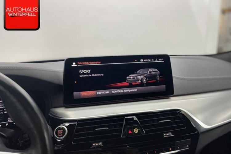 BMW 530 530d xDrive Touring Luxury Line PANO+AHK+360+HUD