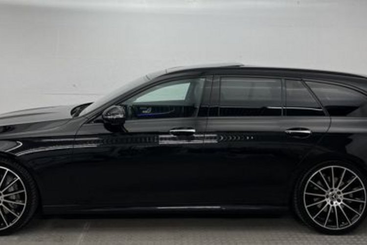 Mercedes-Benz E 400 E 400 d T 4M AMG NIGHT PANO+AIR-BODY+AHK+STANDH+