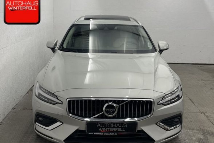 Volvo V60 V60 B4 INSCRIPTION PANO+B&amp;W+AHK+360+STANDHEIZUNG