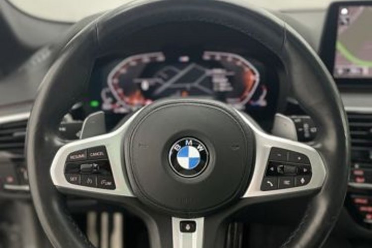 BMW 540 540 d xDrive Touring M SPORT PANO+HUD+MEMO+H/K+