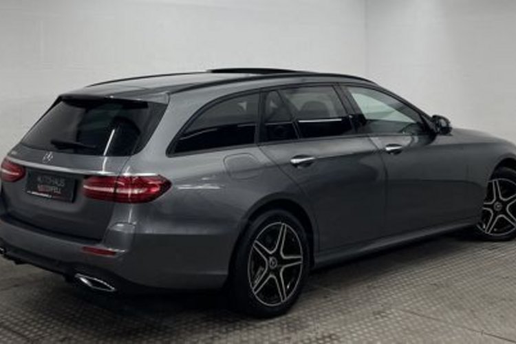 Mercedes-Benz E 300 E 300 e T AMG NIGHT PANO+MEMO+KEYLESS+DISTRONIC+