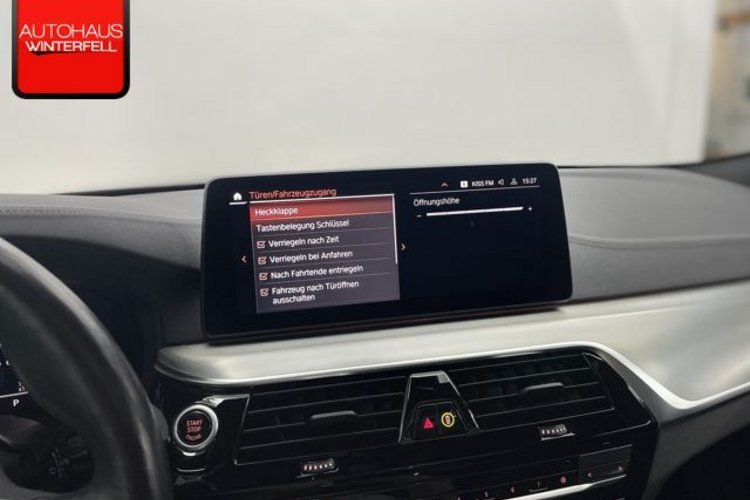 BMW 530 530d xDrive Touring Luxury Line PANO+AHK+360+HUD