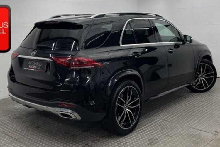 Mercedes-Benz GLE 400 GLE 400 d 4M AMG PANO+AHK+360+AIRMATIC+MEMO+BURM