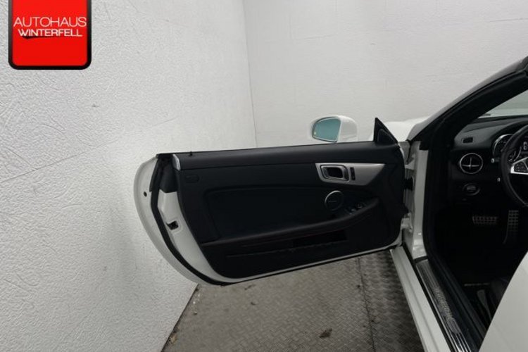 Mercedes-Benz SLC 200 SLC 200 AMG PANO+KAMERA+HARMAN/K+ILS+AIR-SCARF+