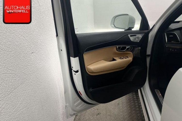 Volvo XC90 XC90 T8 INSCRIPTION RECH AWD 7SITZ+PANO+B&amp;W+AHK+