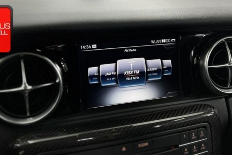 Mercedes-Benz SLC 43 AMG SLC 43 AMG PERFOR CARBON KAMERA+MEMO+KEYLESS