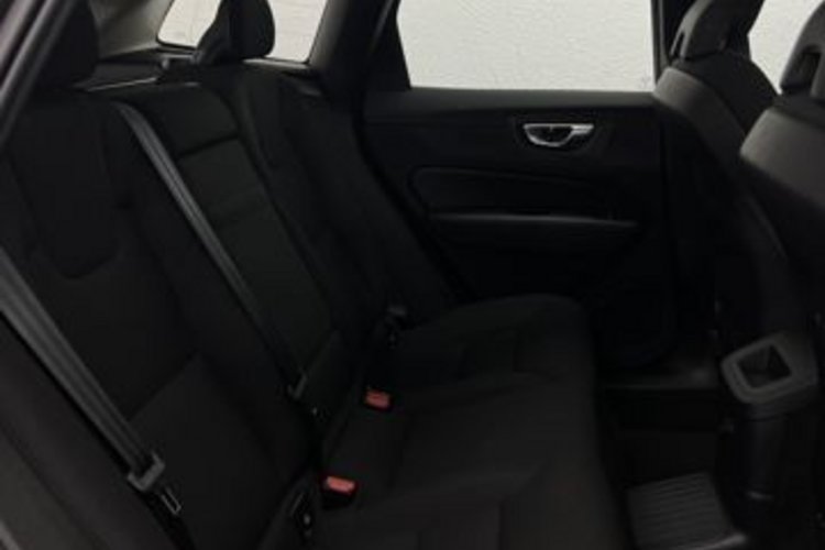 Volvo XC60 XC60 T6 AWD RECH INSCRIPTION PANO+AHK+STANDHEIZU