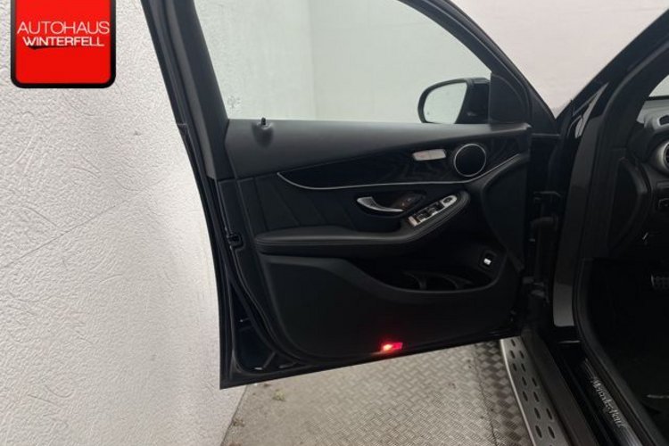 Mercedes-Benz GLC 300 GLC 300 d 4M COUPE AMG 20Z+HUD+360+LED+TRITTBRET