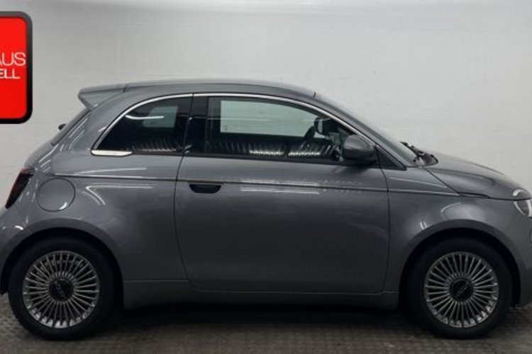 Fiat 500e 500e 42KWH STYLE+KOMFORT+KAMERA+SITZHEIZUNG+