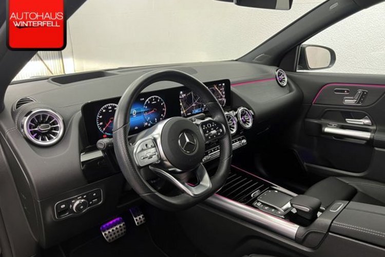 Mercedes-Benz GLA 250 GLA 250 AMG NIGHT HUD+360+MEMORY+STANDHEIZUNG+