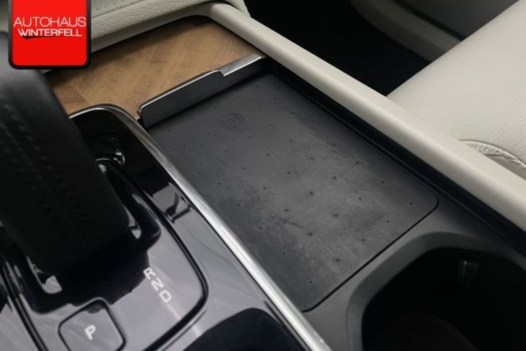 Volvo XC90 XC90 Rech T8 AWD 7SITZ+PANO+AHK+MEMORY+H&amp;K+KAMER