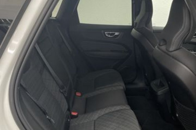 Volvo XC60 XC60 B4 D AWD AHK+KAMERA+GOOGLE+KEYLESS+